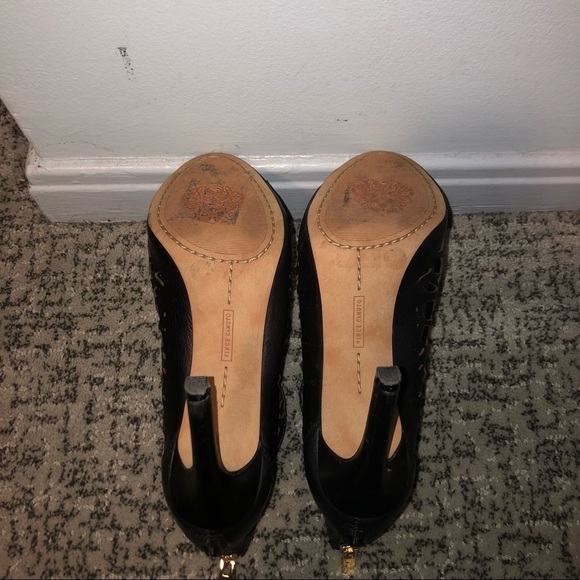 Vince Camuto Black Laser Cut Leather Peep Toe Heels Size 7.5 - Picture 7 of 9
